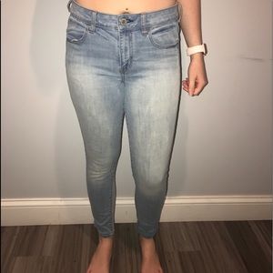 American Eagle Lightwash Jeggings